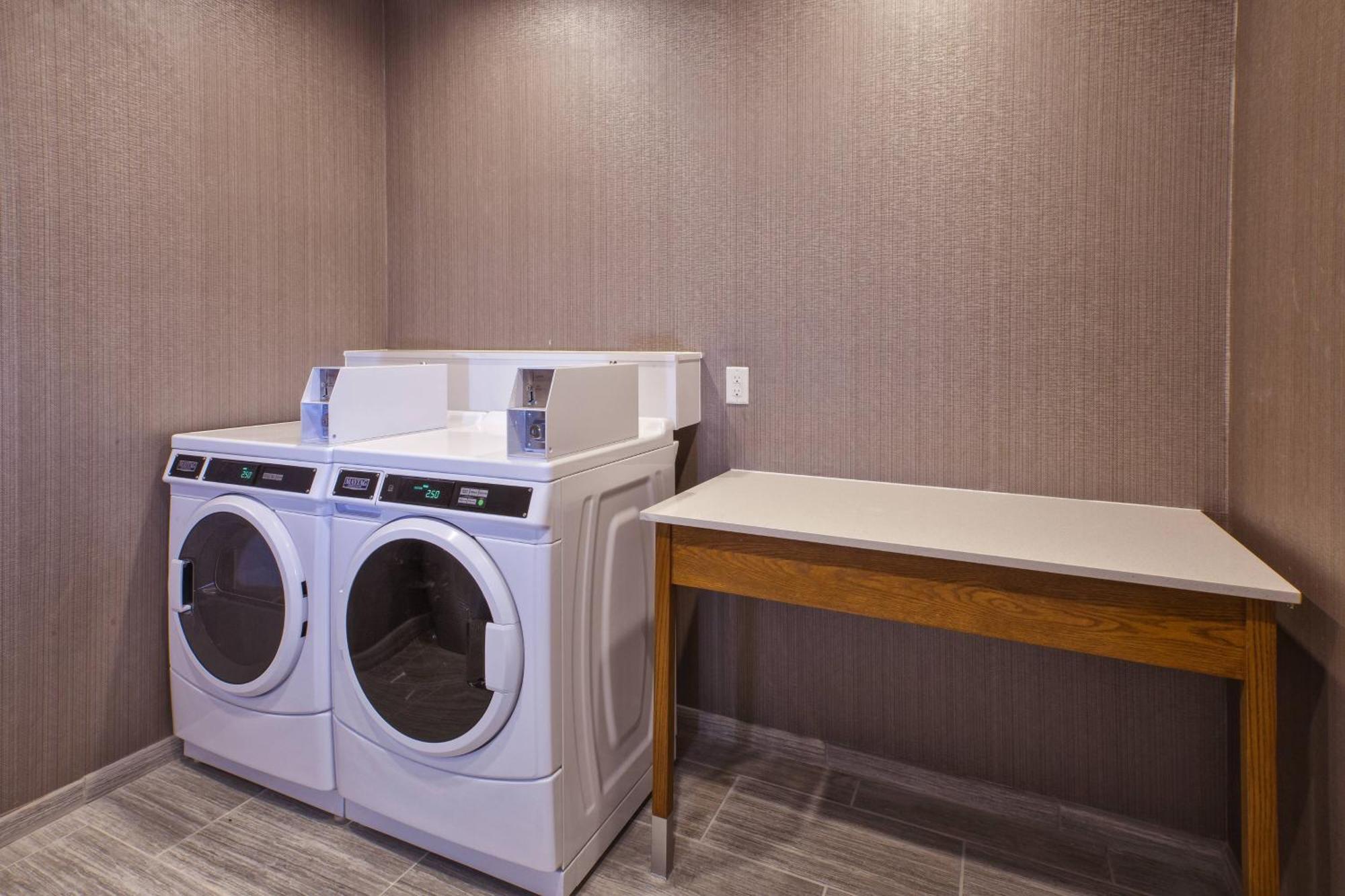Springhill Suites By Marriott St. Joseph בנטון הרבור מראה חיצוני תמונה