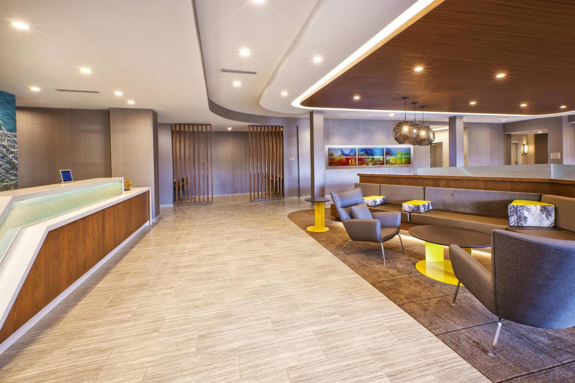 Springhill Suites By Marriott St. Joseph בנטון הרבור מראה חיצוני תמונה