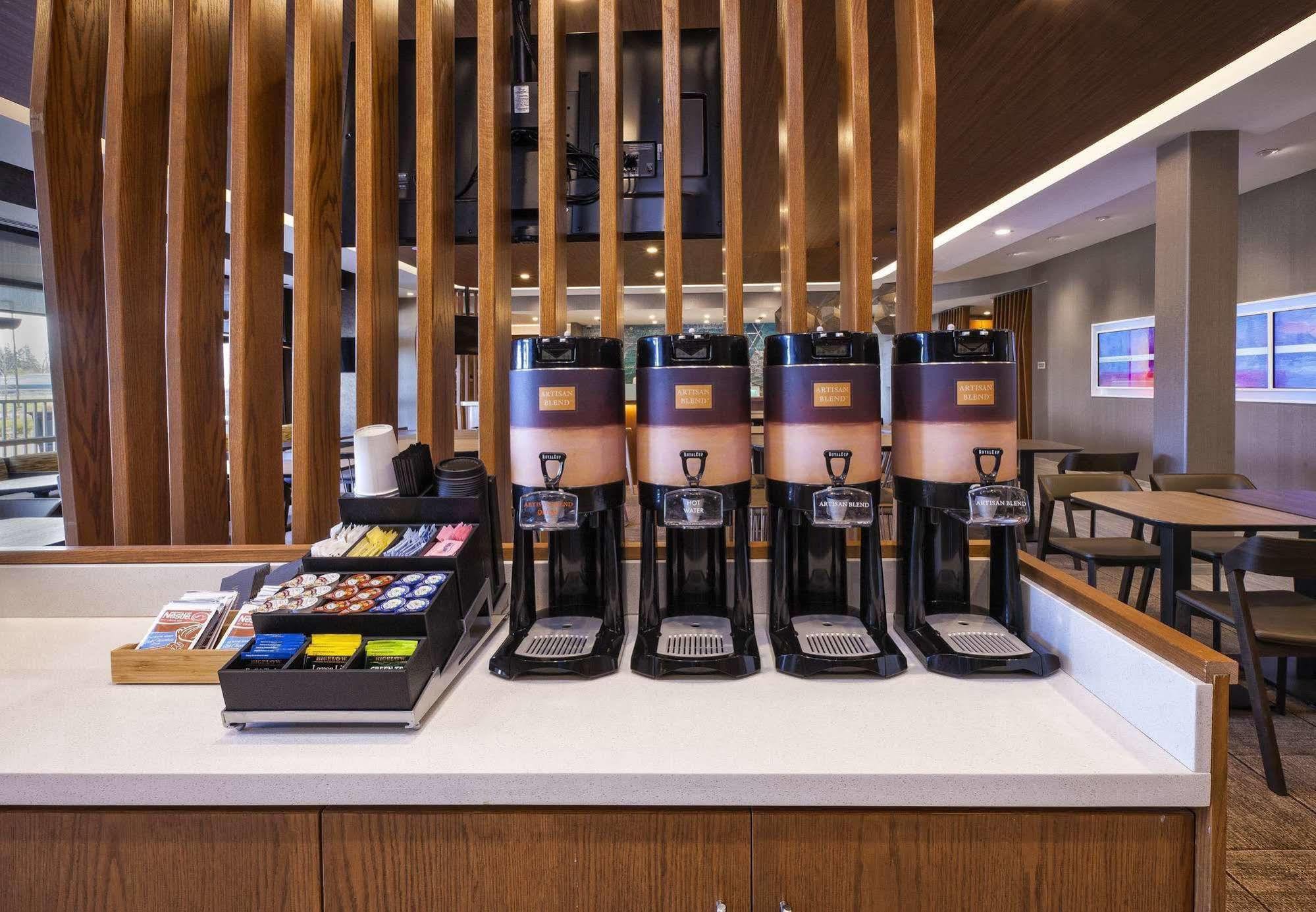 Springhill Suites By Marriott St. Joseph בנטון הרבור מראה חיצוני תמונה
